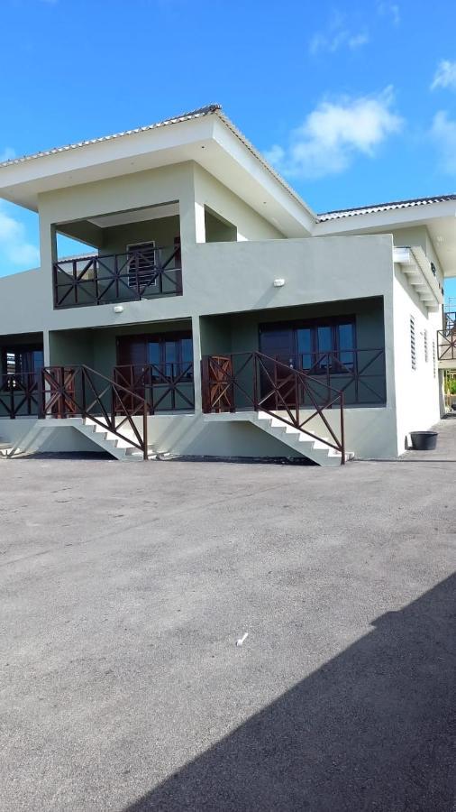 Cataleya Apartments Near Airport Вилемстад Екстериор снимка